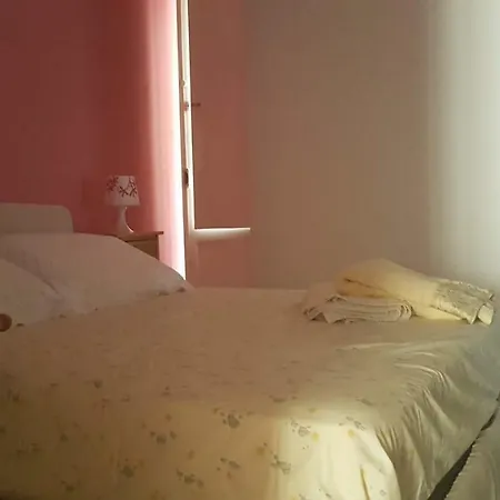 Appartement In Centro A Paola